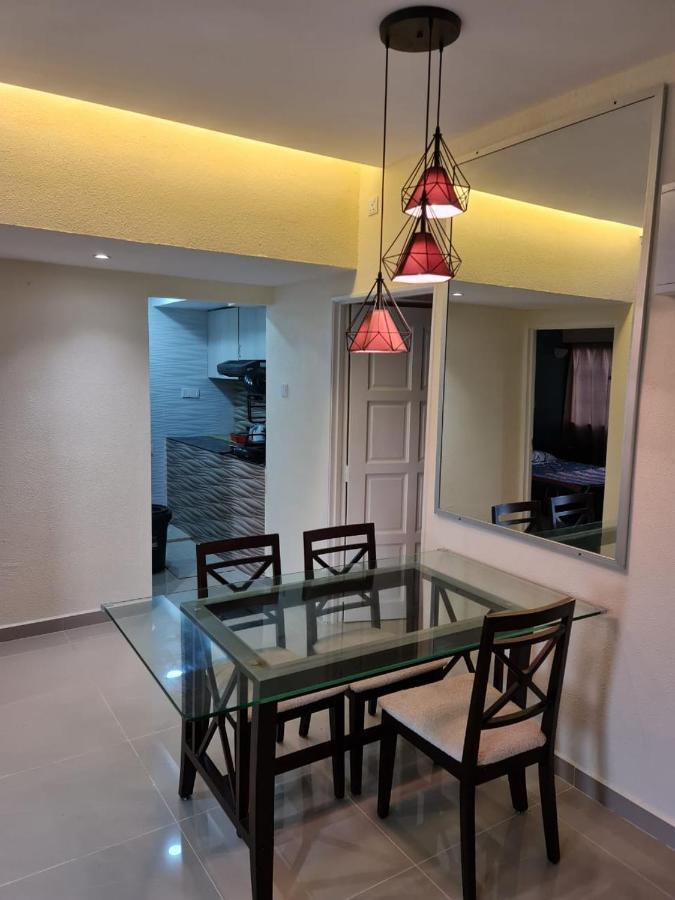 Sri Sayang Home Stay George Town Exterior photo